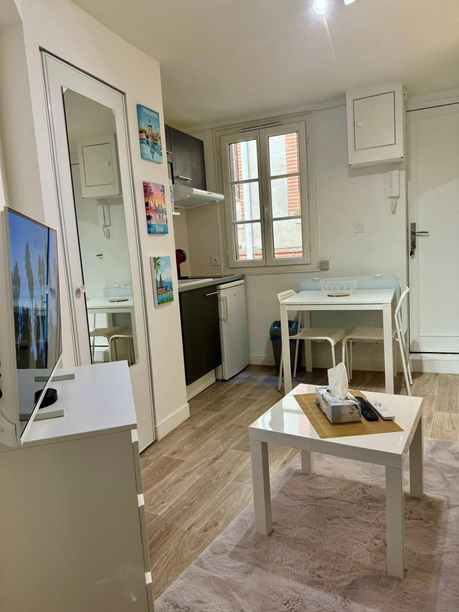 Studio Cozy Au Coeur Des Carmes Toulouse Extérieur photo